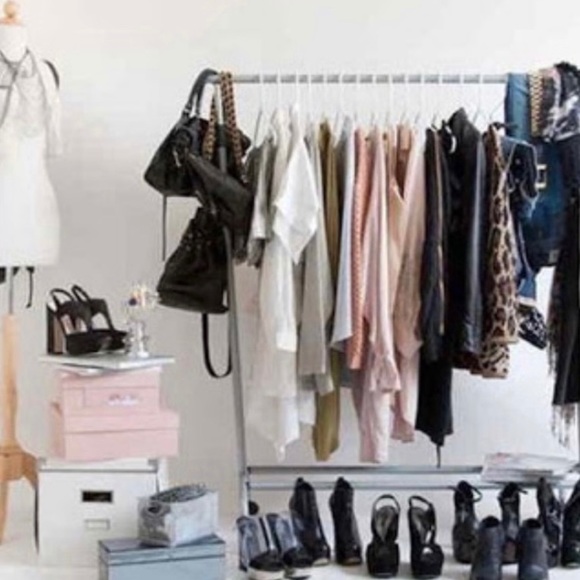 Meet your Posher, Valentina - Picture 3 of 4